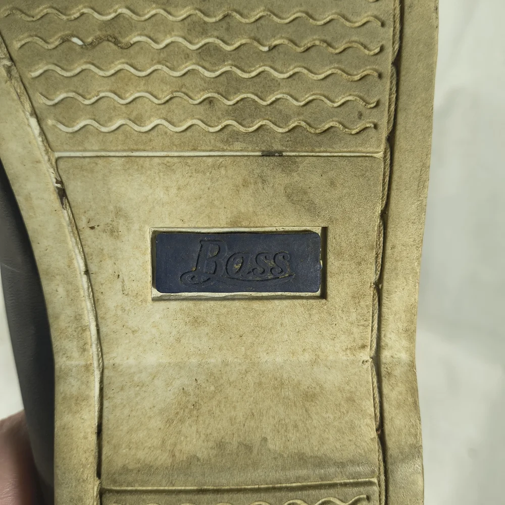 Bass Women's Size 8.5 Leather Lace Up Brown Slip Ons